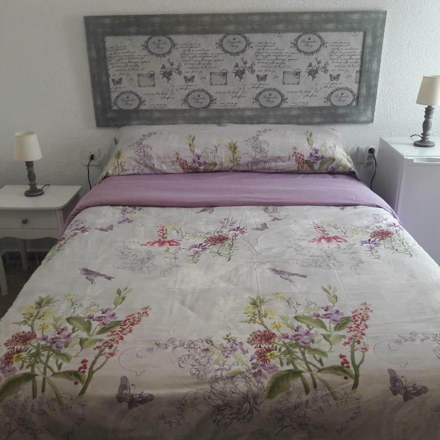 Casa Nadin Hotel อาลิกันเต ภายนอก รูปภาพ