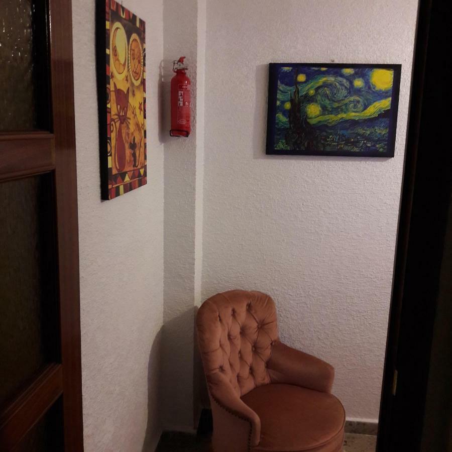 Casa Nadin Hotel อาลิกันเต ภายนอก รูปภาพ